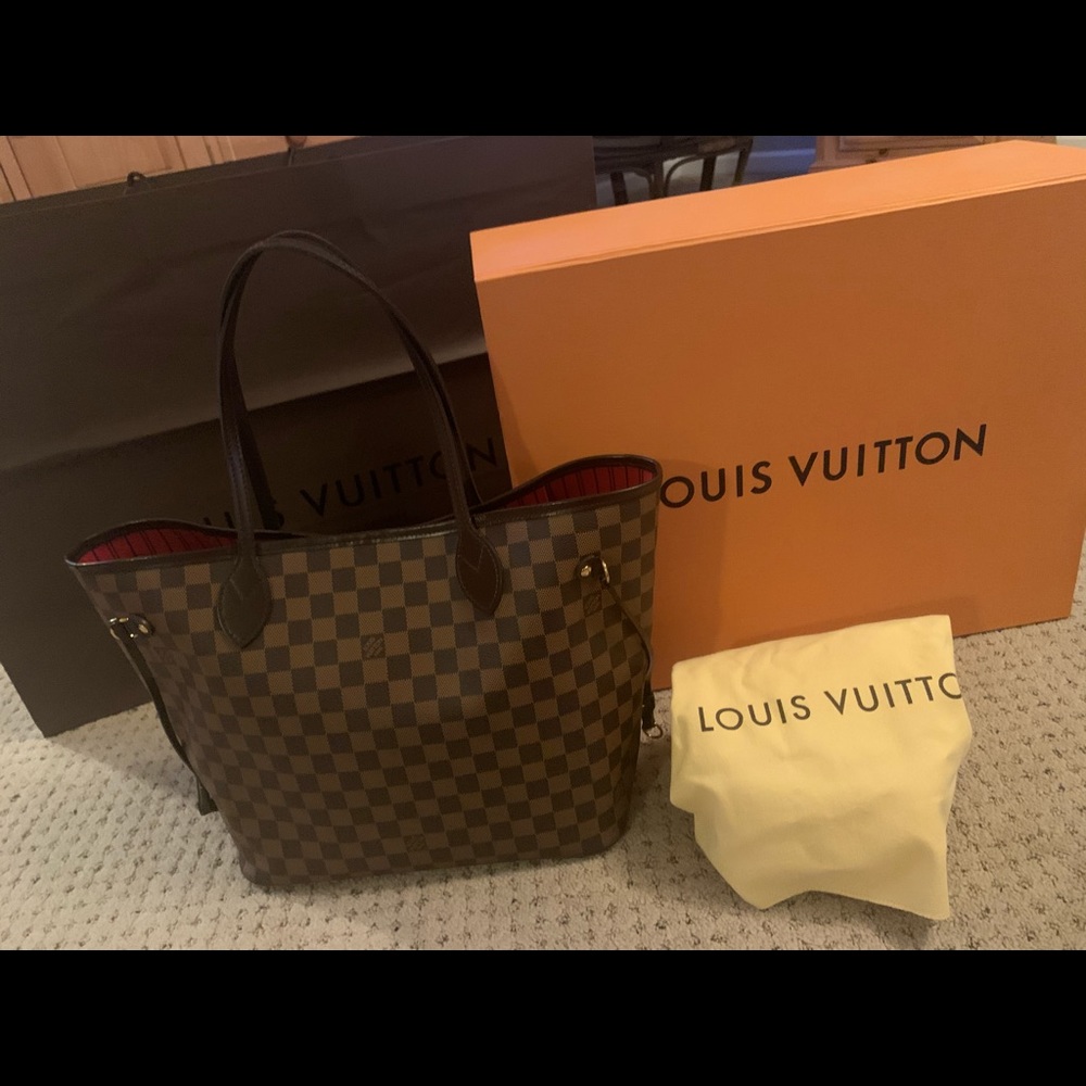 Louis Vuitton Neverfull MM with receipt &dust bag